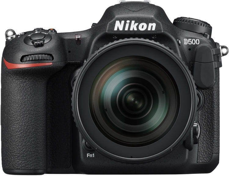 Nikon  D500 kit 16-80mm f/2.8-4E ED VR VBA480K002