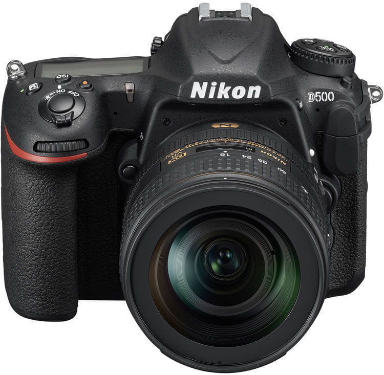 Nikon  D500 kit 16-80mm f/2.8-4E ED VR VBA480K002