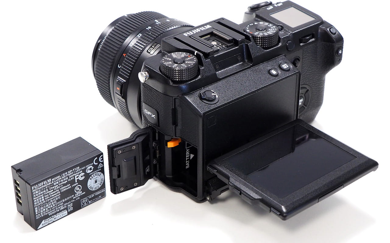 Fujifilm GFX 50s & Viewfinder optional / 16536635 /