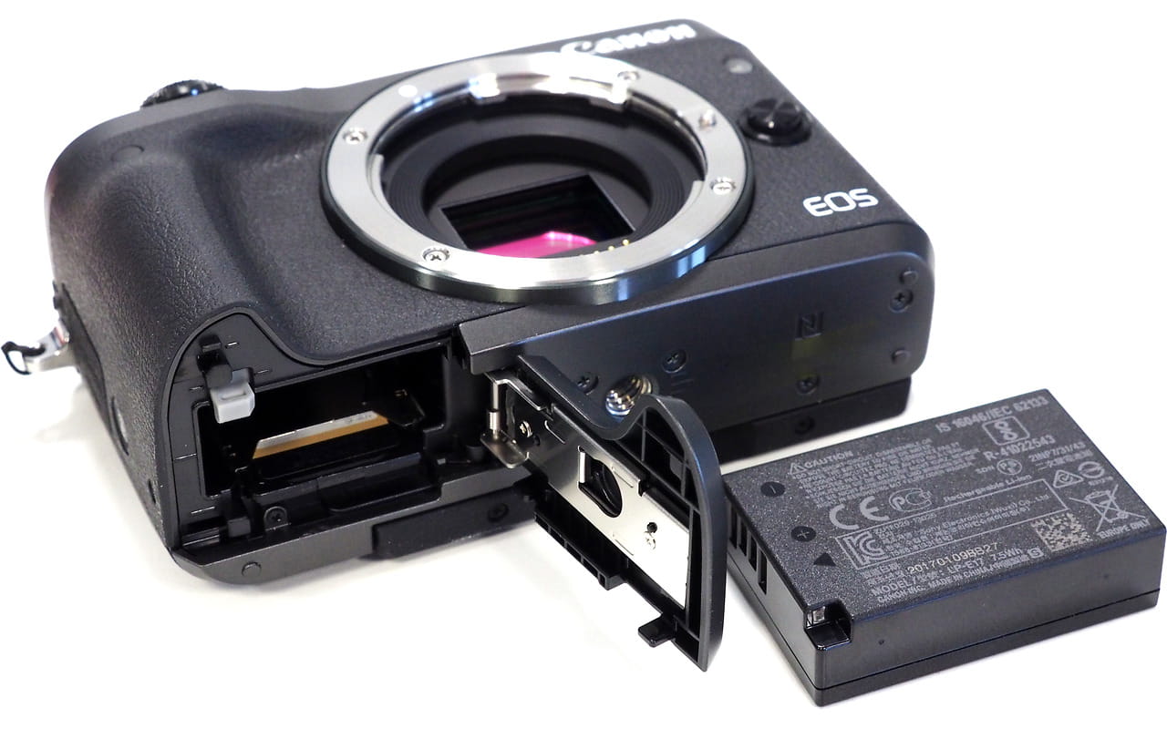 Camera Canon EOS M6 Body Silver