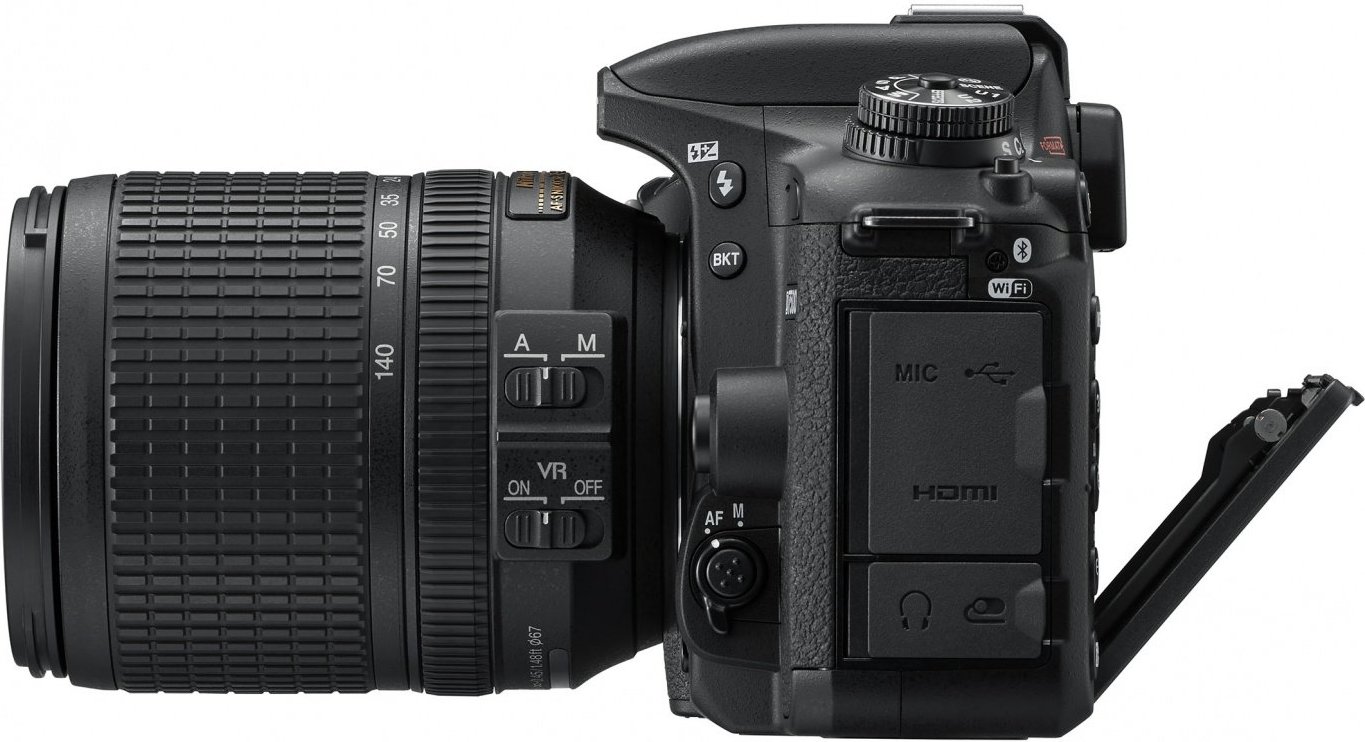Nikon D7500 + 18-140 VR / VBA510K002 Black