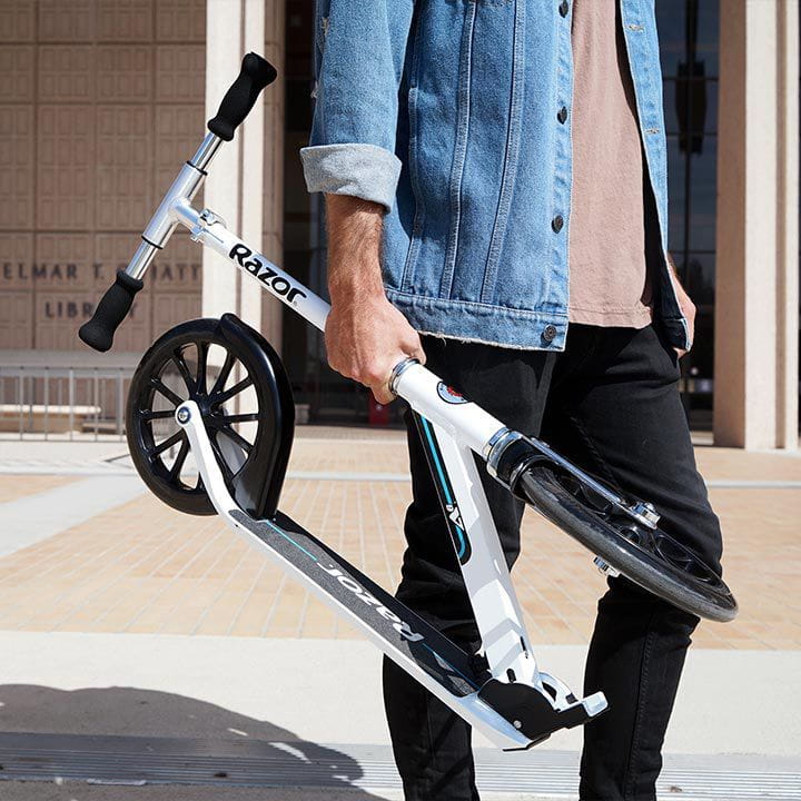 RAZOR A6 Scooter /23L / MC2 / 13073013 /