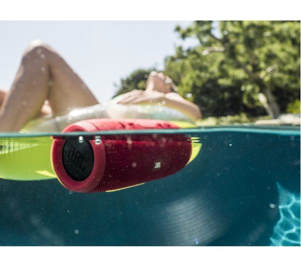 JBL Charge 3 / Bluetooth / Red