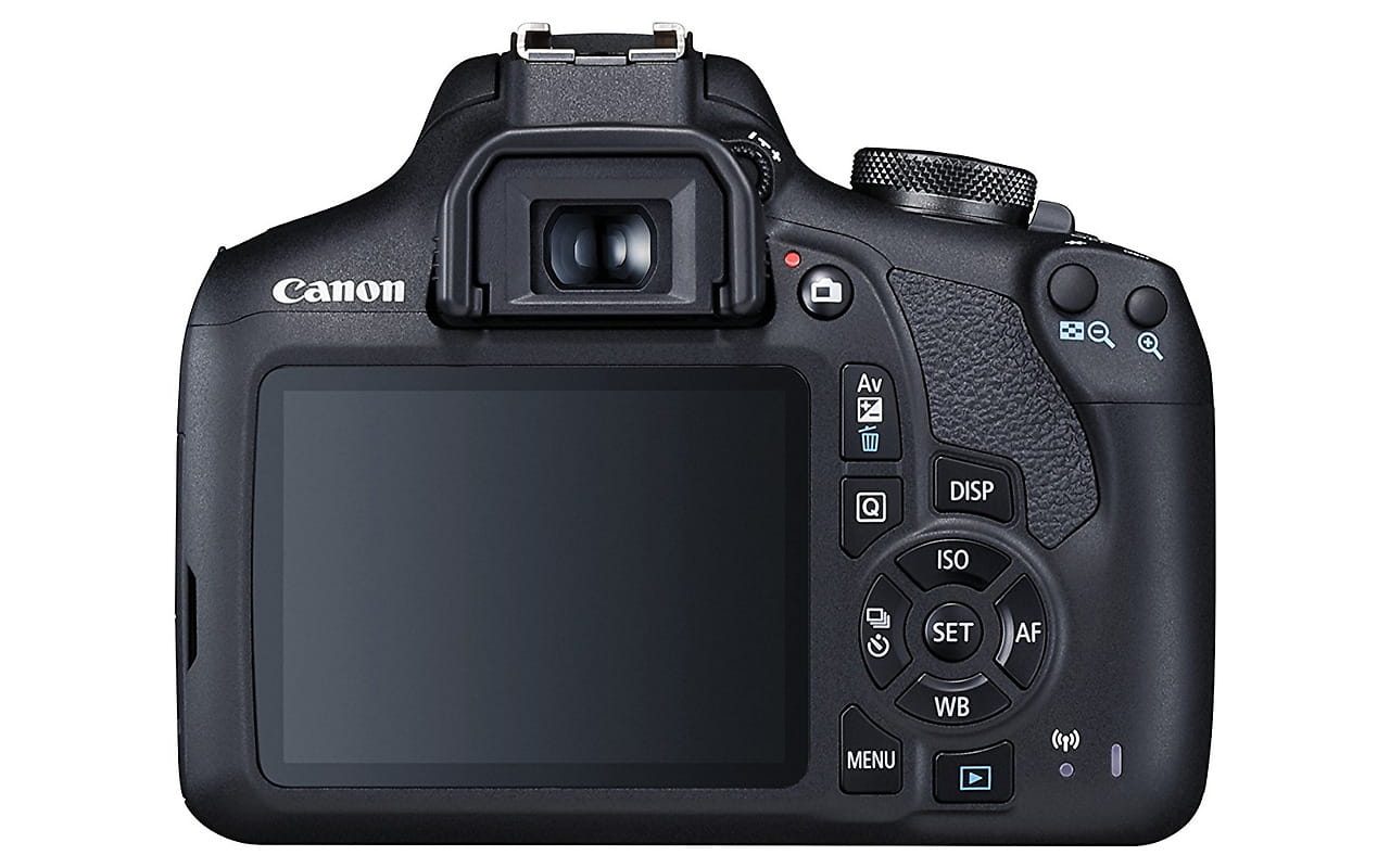 KIT Canon EOS 2000D + EF-S 18-55 IS II