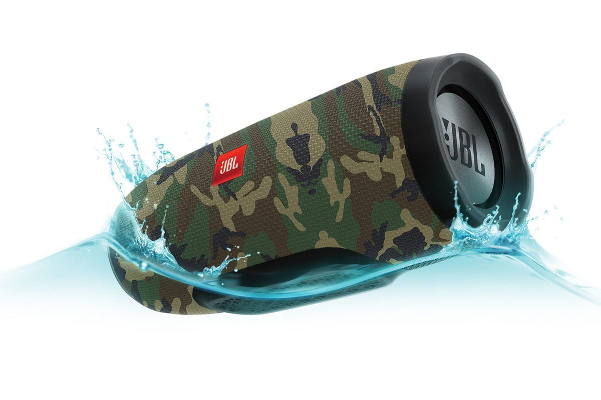JBL Charge 3 / Bluetooth / Camouflage