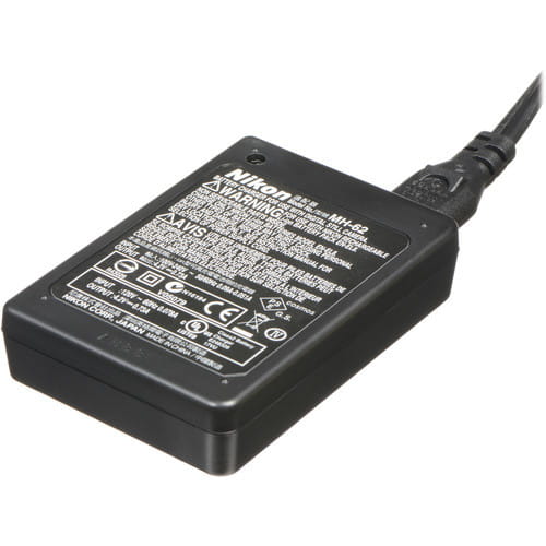Nikon Charger MH-62 for EN-EL8	 VAK149EA