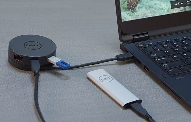 Dell DA300 USB-C Mobile Adapter / 492-BCJL / Black