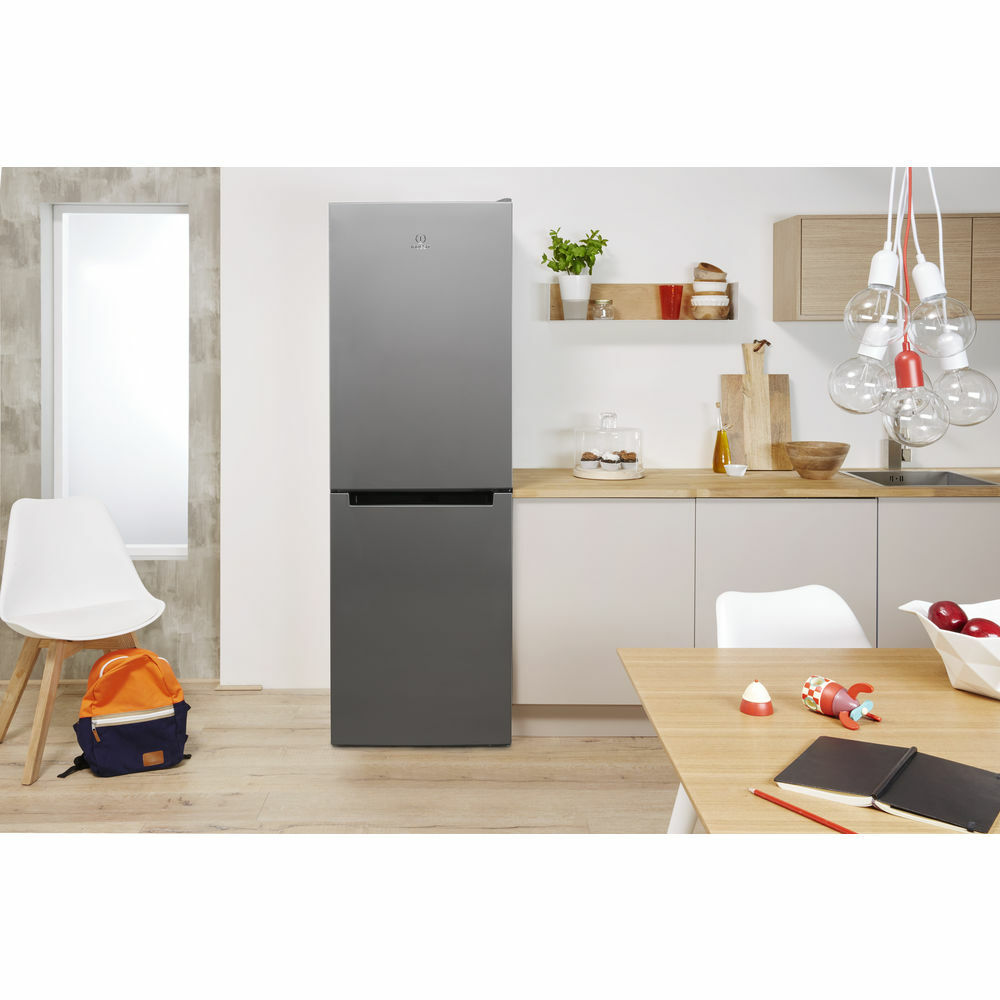 Indesit DS 4160 S / Inox