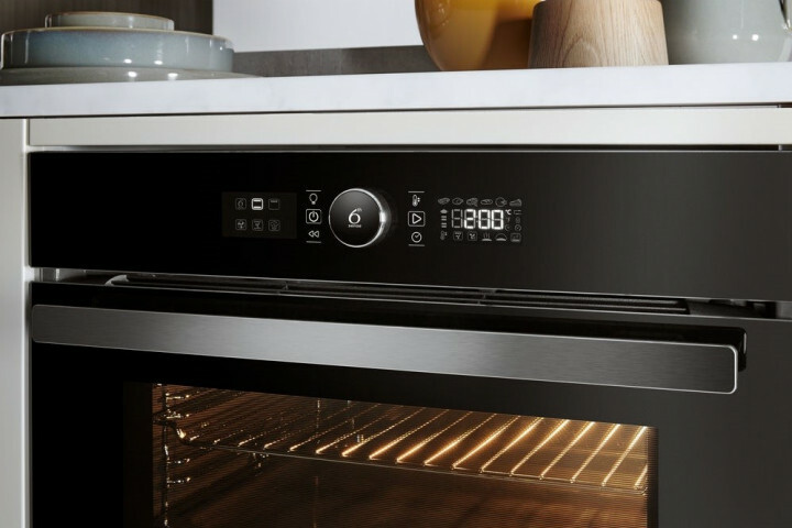 Whirlpool AKZ9 6240 NB / Black