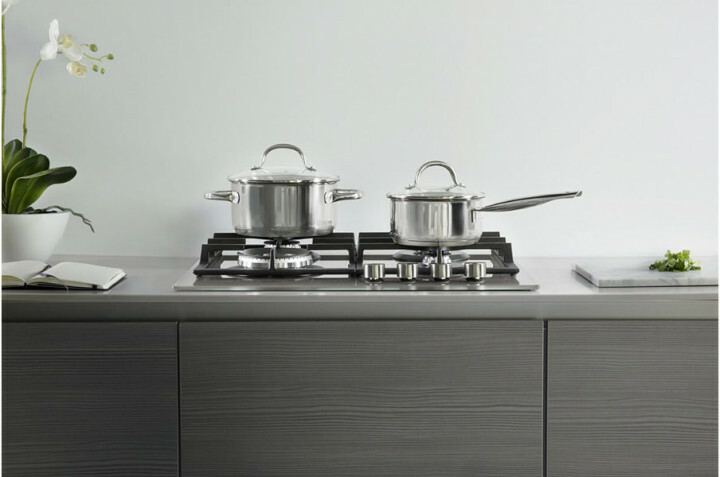 Whirlpool GOA 6425/NB / Black