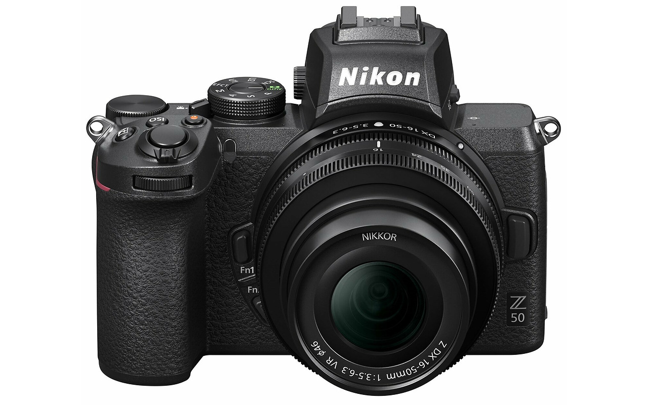 Nikon Z 50 + NIKKOR Z DX 16-50mm VR + FTZ Adapter Kit / VOA050K004 Black