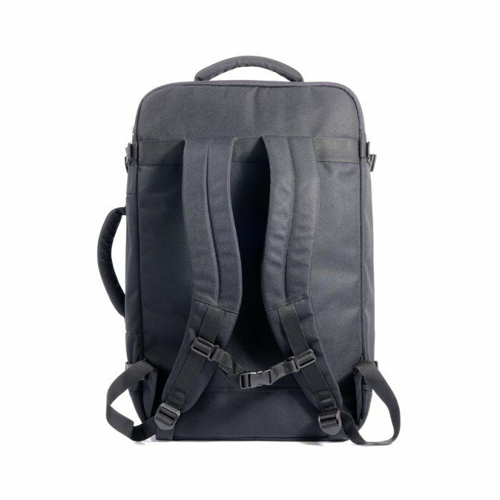 Tucano BACKPACK TUGO L CABIN LUGGAGE 17,3'' PC / BKTUG-L / Black