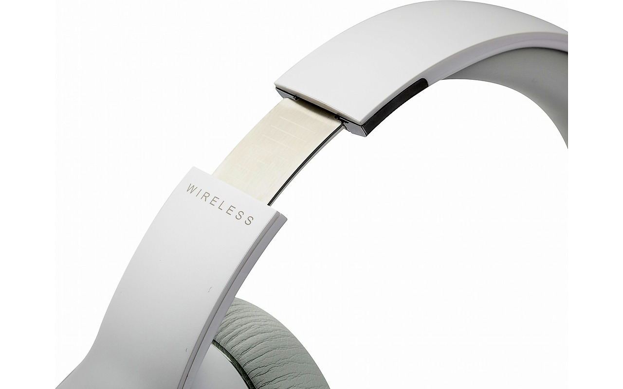 Edifier W820BT / White