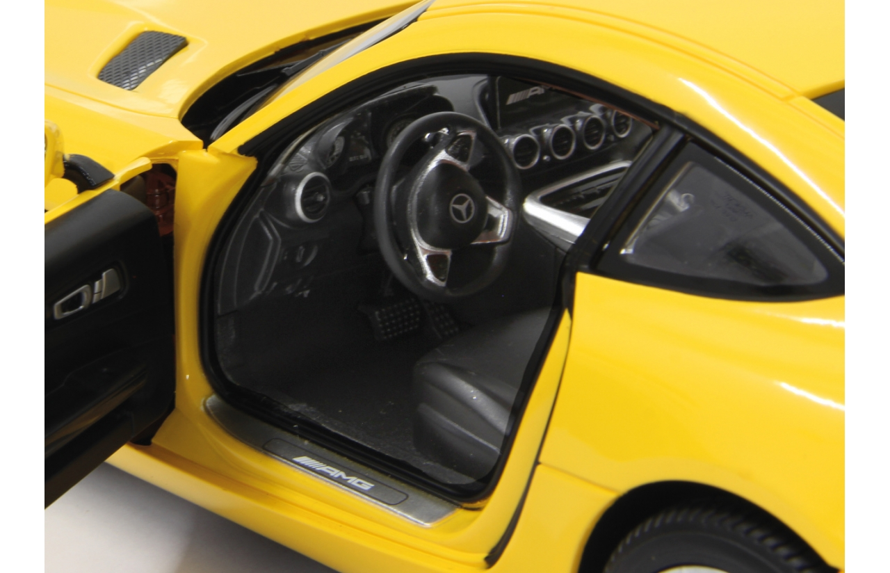 Rastar Mercedes-AMG GT 1:14 / Yellow
