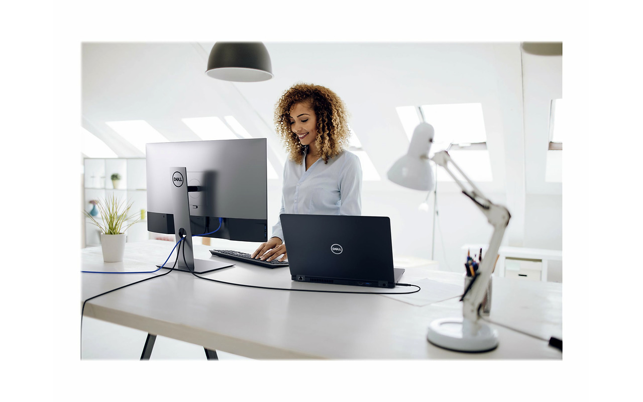 DELL UltraSharp U2721DE 27" IPS 2560x1440 5ms / Black