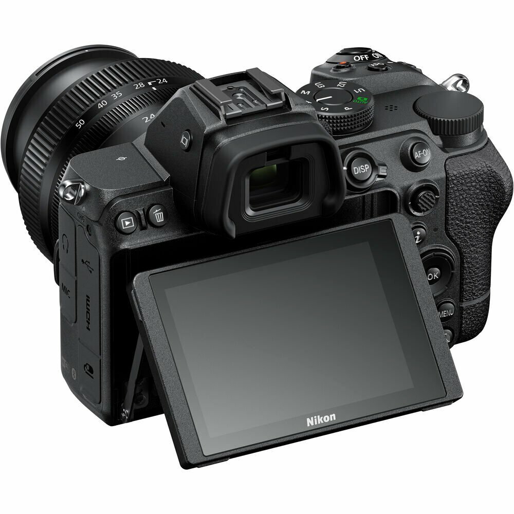 Nikon Z 5 + 24-50mm f/4-6.3 + FTZ / VOA040K003 / Black