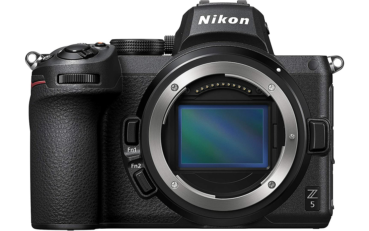 Nikon Z 5 + FTZ adapter / VOA040K002 / Black