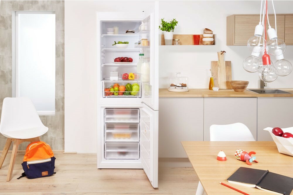 Indesit DF-4181-W / White