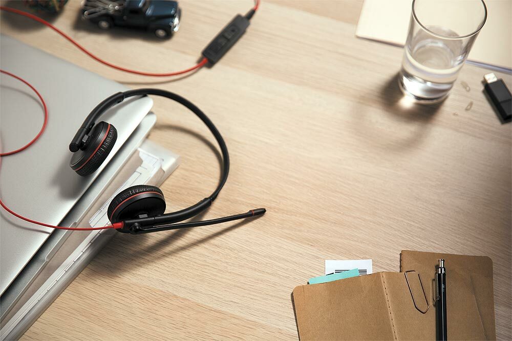 Plantronics Blackwire 3220 Stereo USB-A / 209745-201 / Black