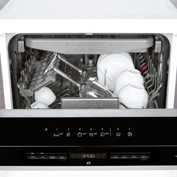 Whirlpool WSFO 3023 PF / White