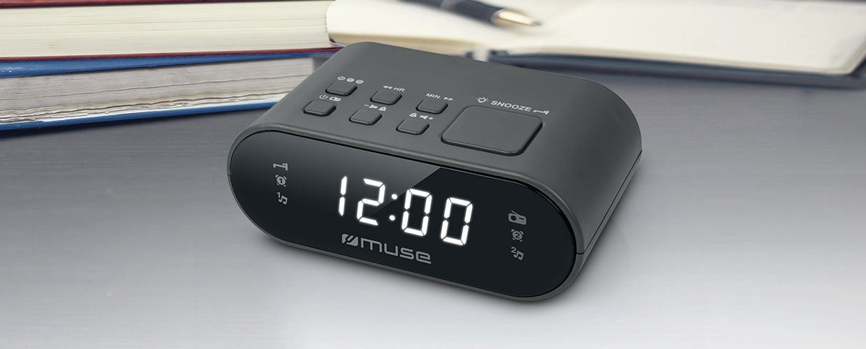 MUSE M-10 / Dual Alarm Clock Radio / Black
