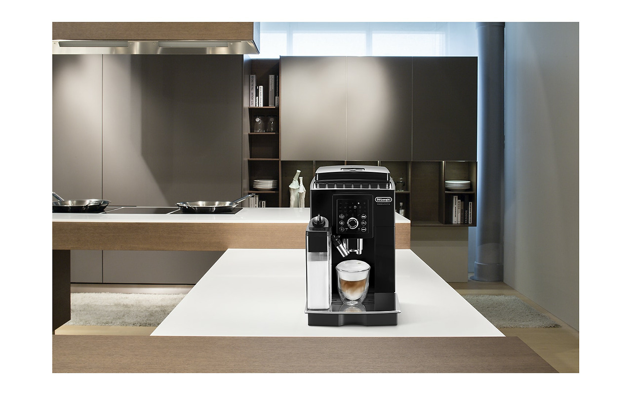 Delonghi ECAM 23.260.B Latte Crema System / Black