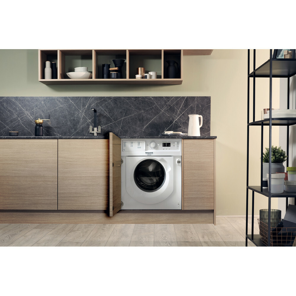 Hotpoint-Ariston BI WMHL 71253 EU / White