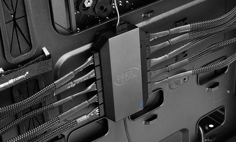 Deepcool XDC-FH-10 / 10 port fan hub / Black