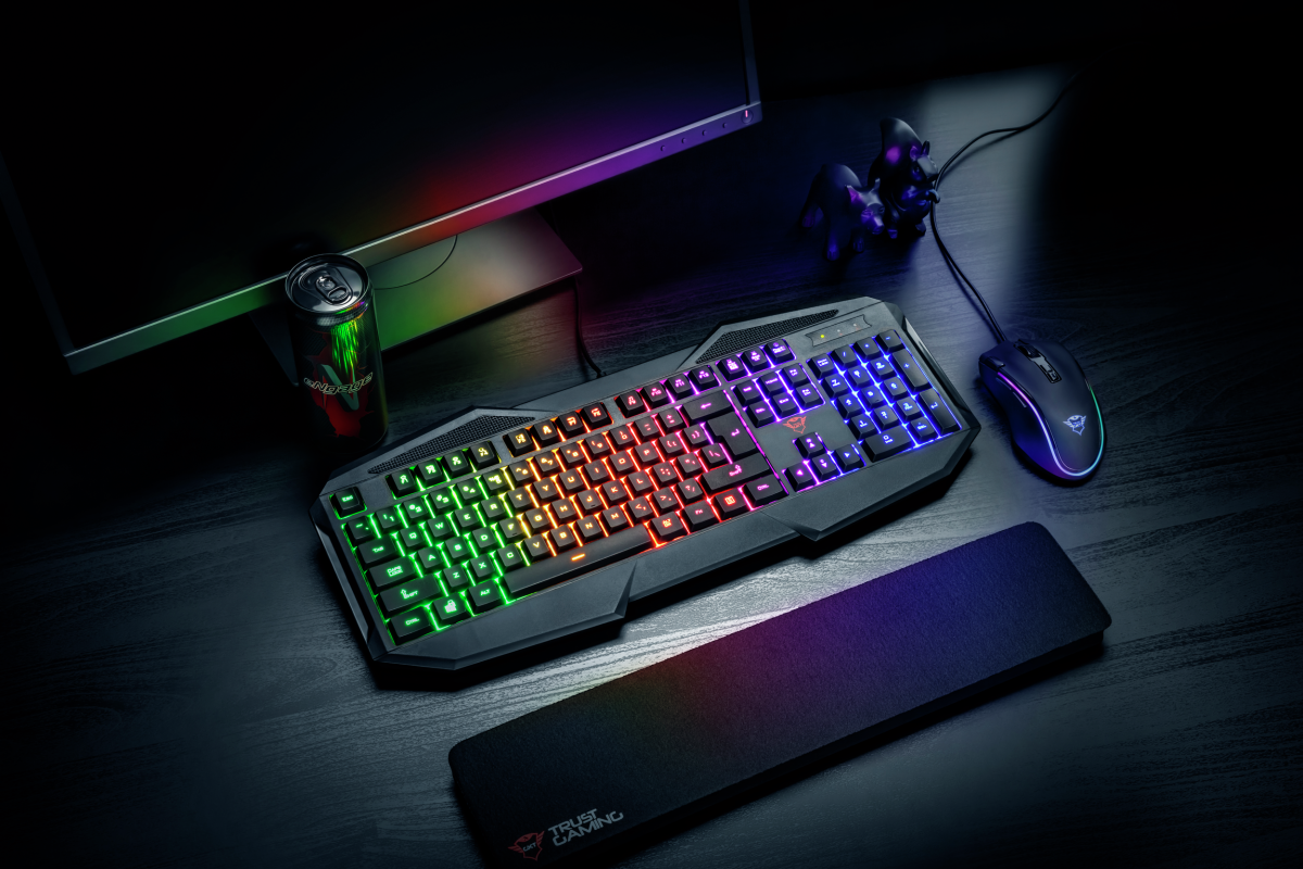 Trust Gaming GXT 830-RW Avonn Keyboard / Black
