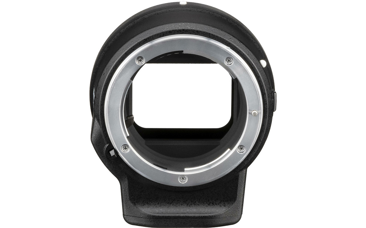 Nikon Z 7II + FTZ Adapter Kit / VOA070K002 / Black