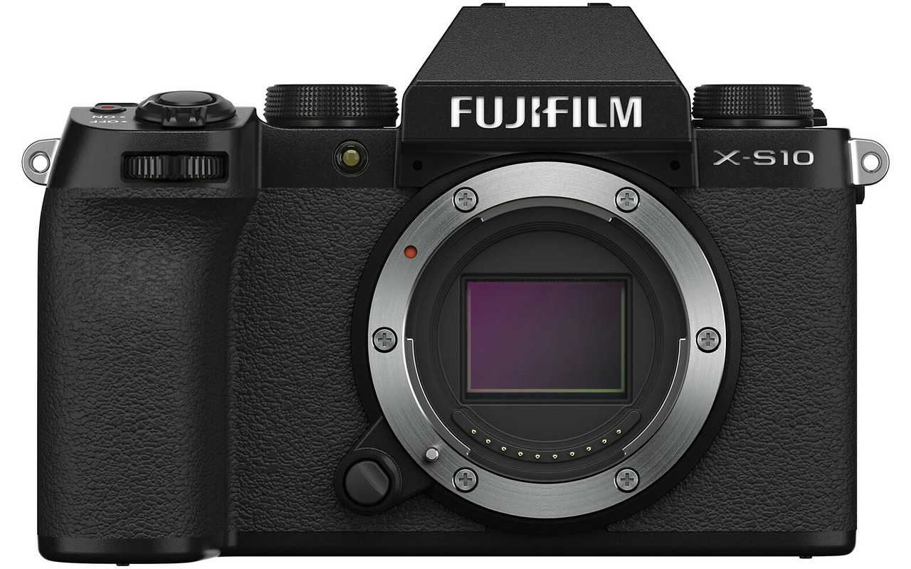 Fujifilm X-S10 / XF16-80mm F4 R OIS WR Kit / 16670077