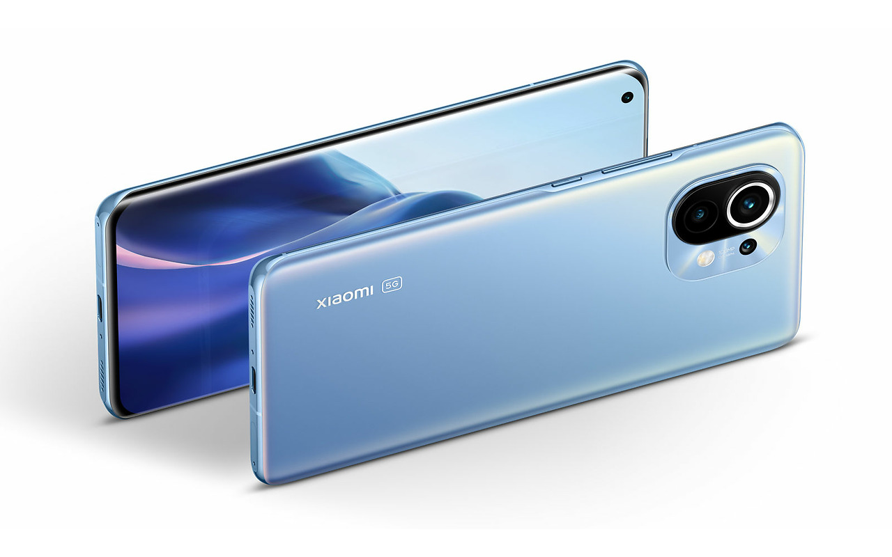 Xiaomi Mi 11 / 6.81'' 120Hz AMOLED 1440 x 3200 / Snapdragon 888 5G / 8Gb / 256Gb / Li-Po 4600 mAh / Blue