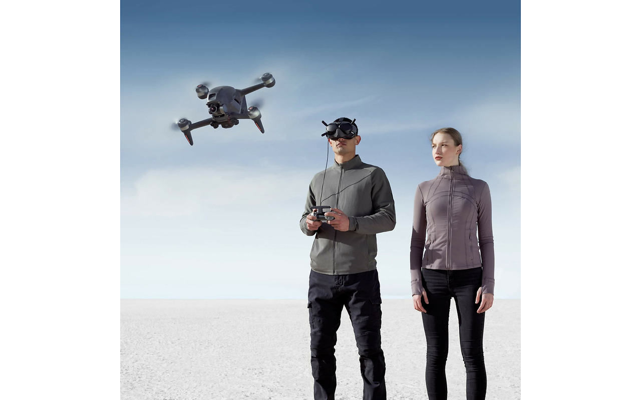 DJI FPV Combo / FPV Goggles V2 / 140km/h / 12MP 4K 60fps / 20min flight / 903860 /