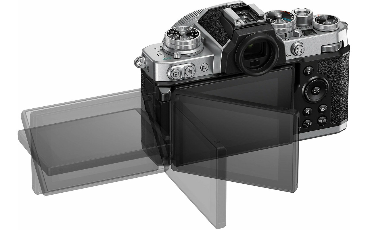 Nikon Z fc + 16-50mm VR / VOA090K002