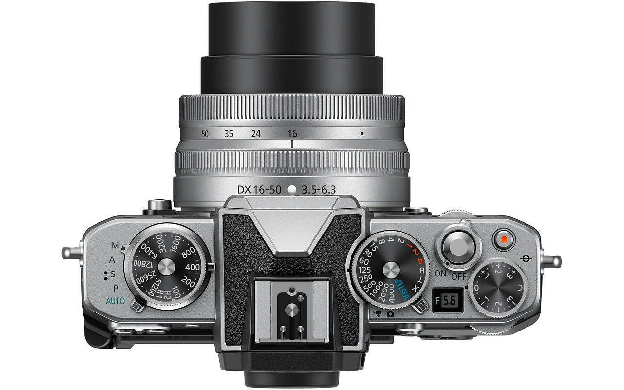 Nikon Z fc + 16-50mm VR / VOA090K002