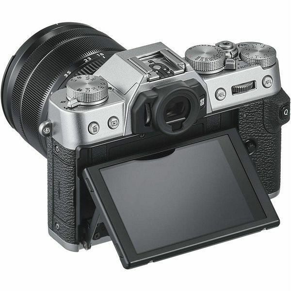 Fujifilm X-T30 II + XF 18-55mm / 16759706 Silver