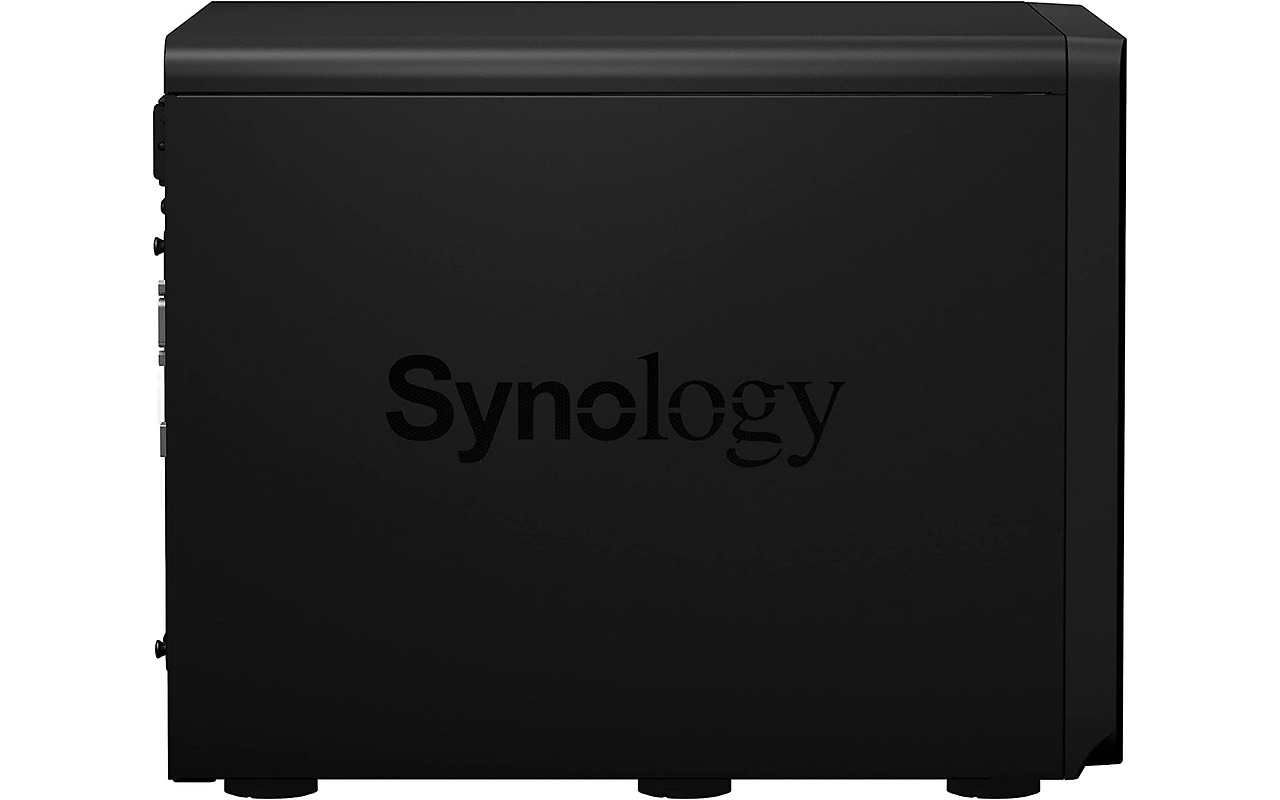 Synology DS2422+