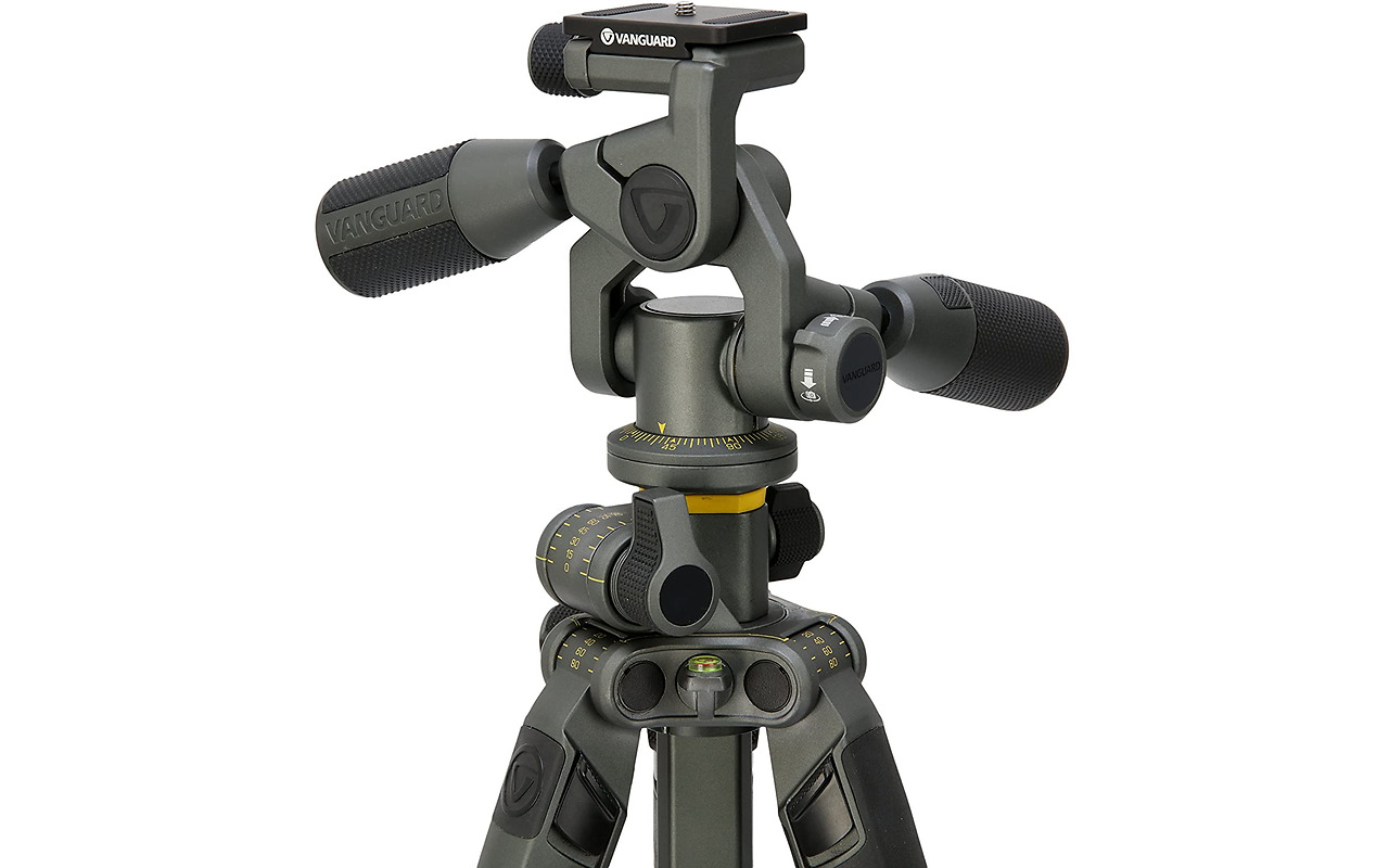 Vanguard ALTA PRO2+ 263AP