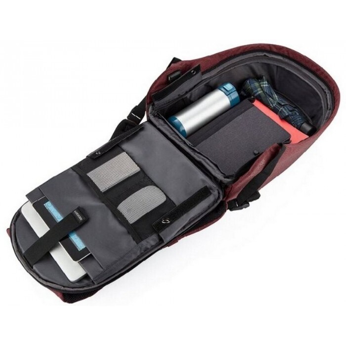 XD-DESIGN Bobby Hero Small 13.3 / Red