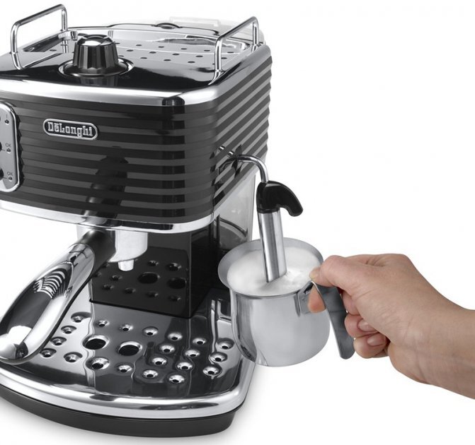 Delonghi ECZ 351 Black