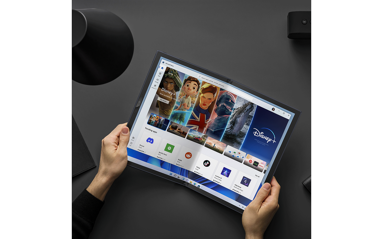 ASUS ZenBook 17 Fold UX9702 / 17.3 OLED WQXGA / Core i7-1250U / 16GB DDR5 / 1.0TB NVMe / Intel Iris Xe / Windows 11