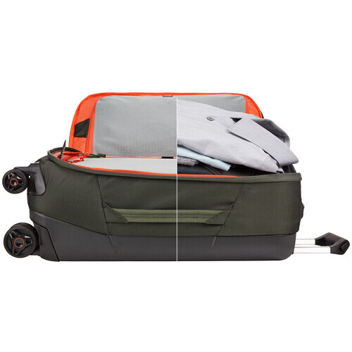 THULE Subterra Wheeled Duffel TSRS322 / 33L Green