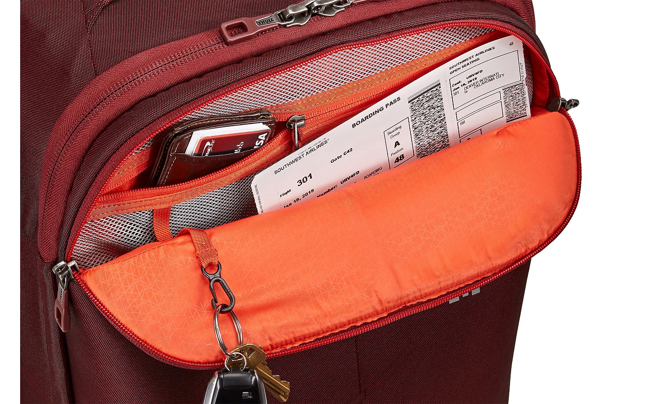 THULE Subterra Wheeled Duffel / 33L TSRS322 Red