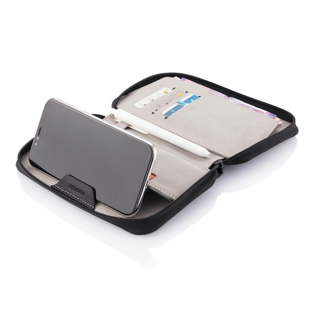 XD-DESIGN Passport Holder / P705.821