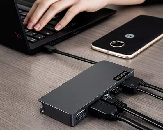 Lenovo POWERED USB-C TRAVEL HUB / 4X90S92381