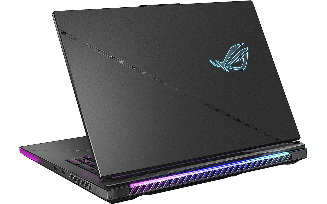 ASUS ROG Strix SCAR 18 G834 / 18 Nebula QHD+ IPS 240Hz / Core i9-13980HX / 32GB DDR5 / 2.0TB NVMe / GeForce RTX 4090 16GB GDDR6 / No OS /