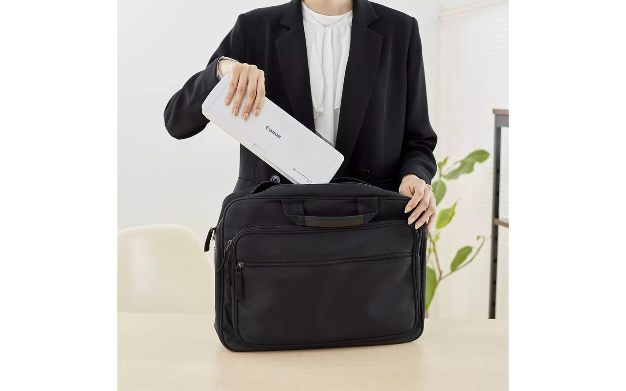 Canon R10 / 4861C003