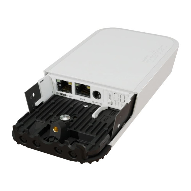 MikroTik wAPGR-5HacD2HnD&EC200A-EU