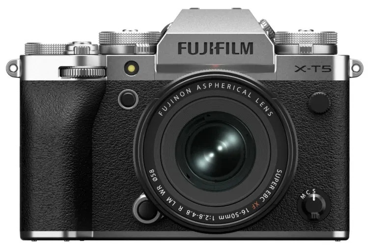Fujifilm X-T5 / 16-50mm kit Silver