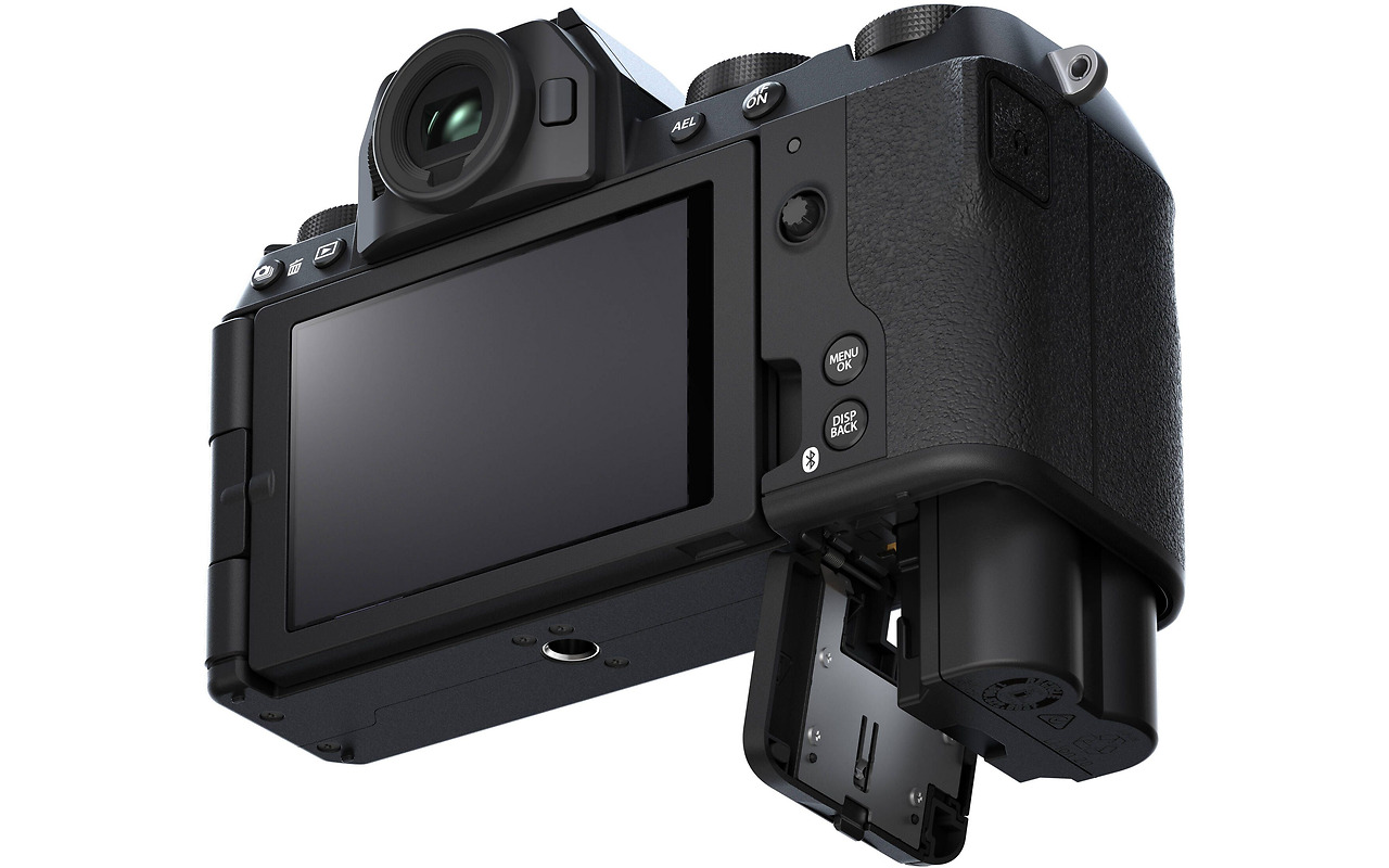 Fujifilm X-S20 + 16-50mm